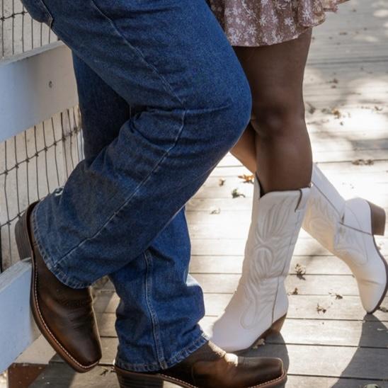 The Wedding Website of Roshell Shelton and Justen Jones