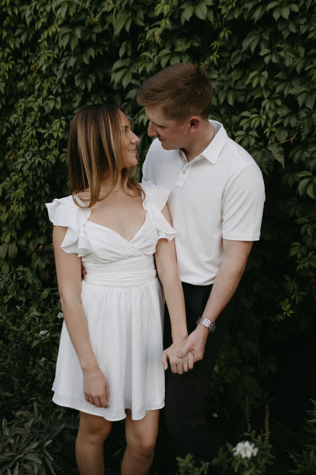 Engagement Photoshoot in Hood River, OR at COR Cellars Winery!