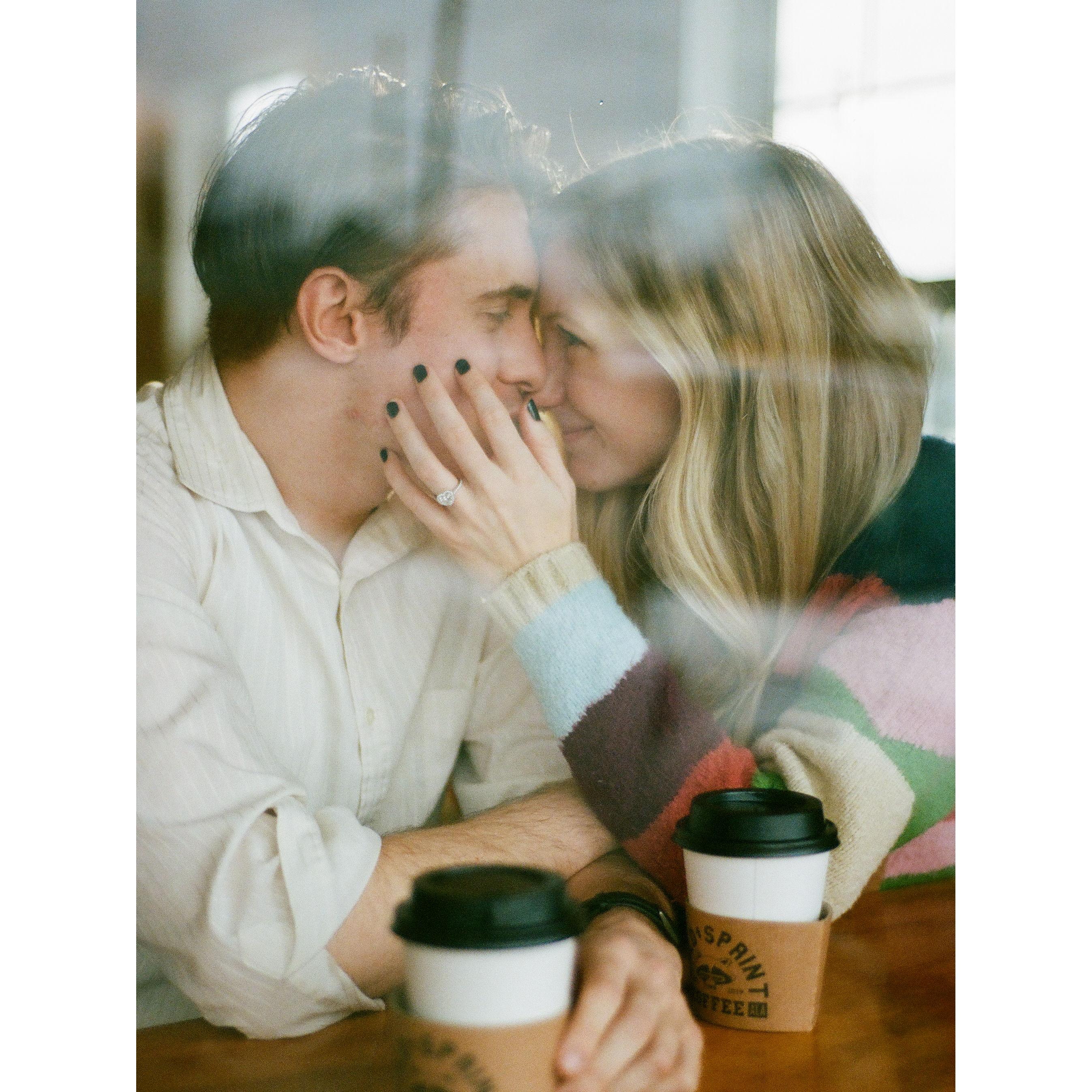 Recreating our first date at Gold Sprint ☕️