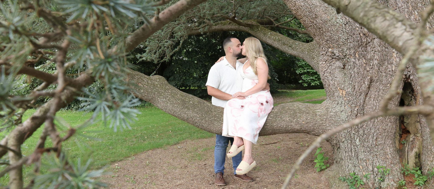 The Wedding Website of Alissa Collora and John Launonen