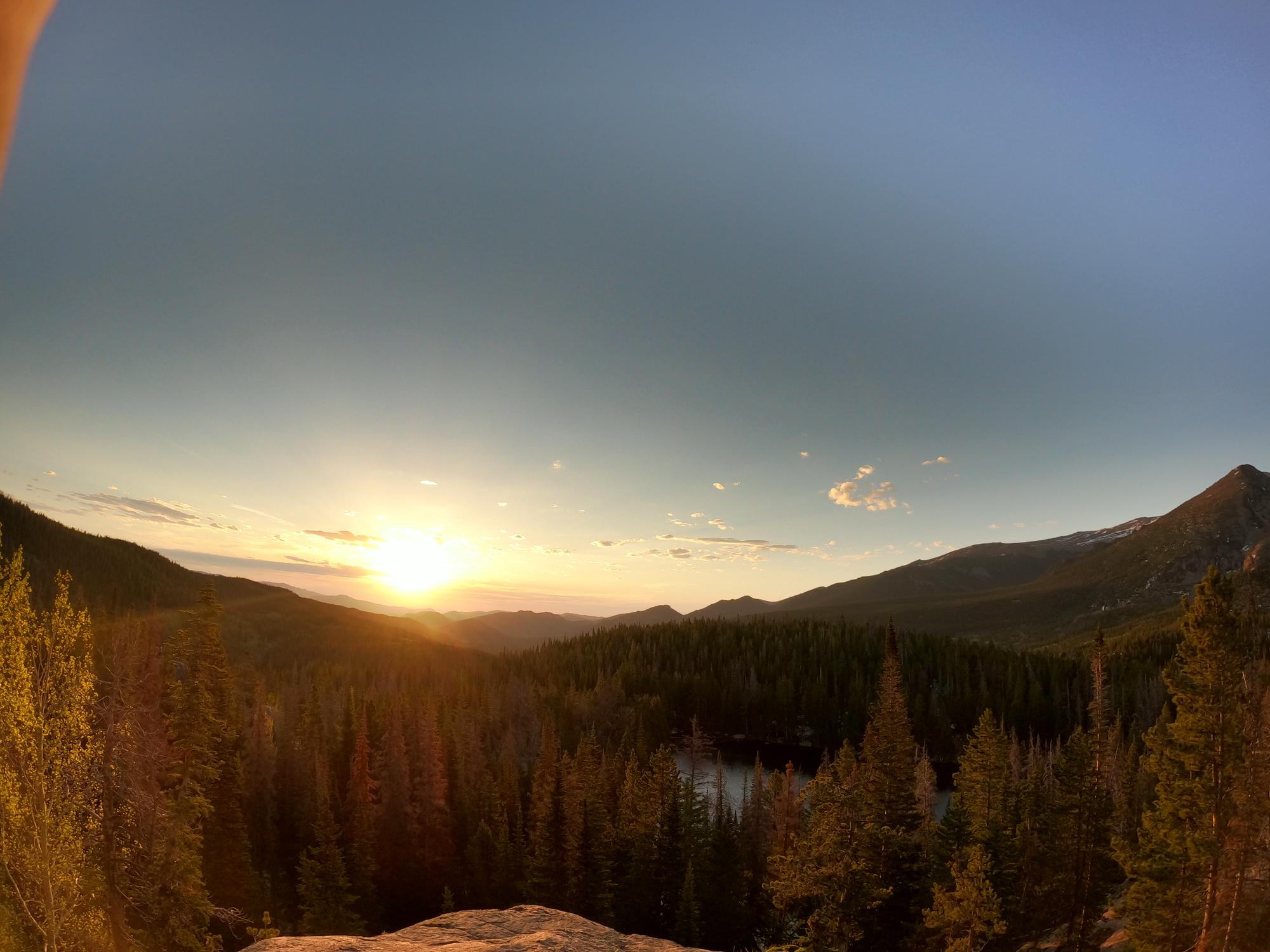 Trying to capture the sunrise on our 5 am hike 🌄