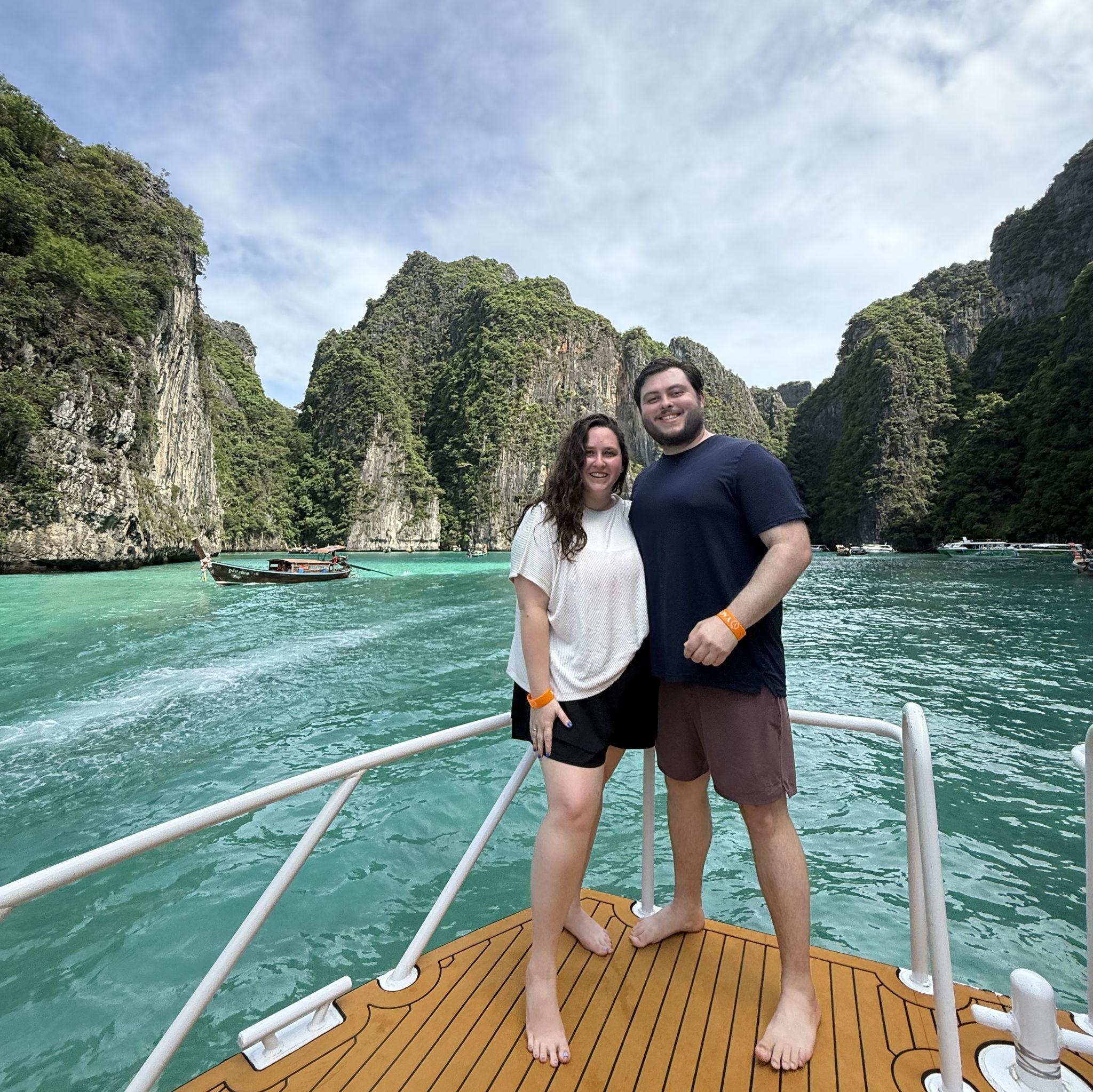 Boat trip to the Phi Phi Islands - Thailand