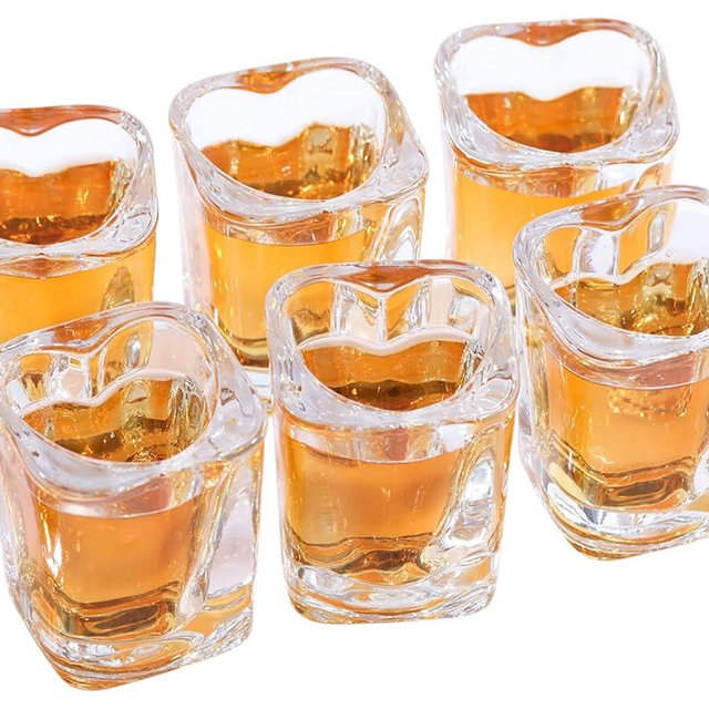 Srgeilzati Heart Shaped Shot Glasses Cute Square Tequila Glasses 2oz (Set of 6)
