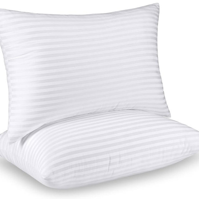 Utopia Bedding Pillows King Size Set of 2 (White), Hotel Pillows, Cooling Pillows for Side, Back or Stomach Sleepers