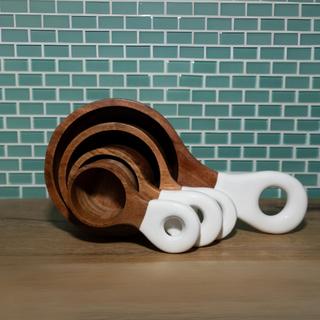 Wood & White 4-Piece Measuring Cup Set