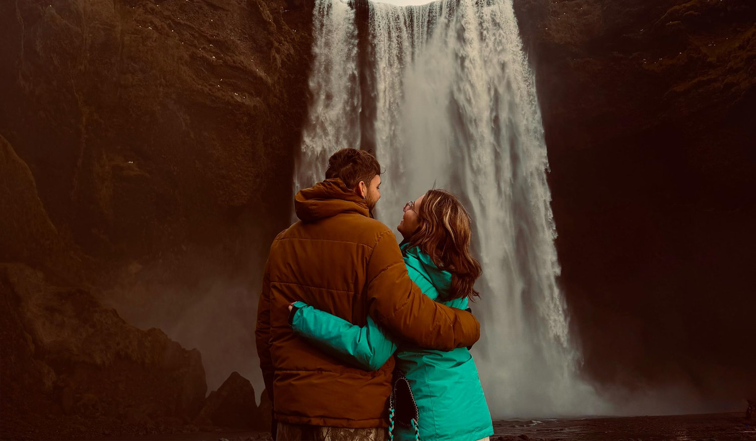 The Wedding Website of Sidney Daniel and Hunter Flansburg