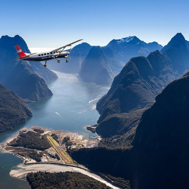 Milford Sound Flight Experience for 2