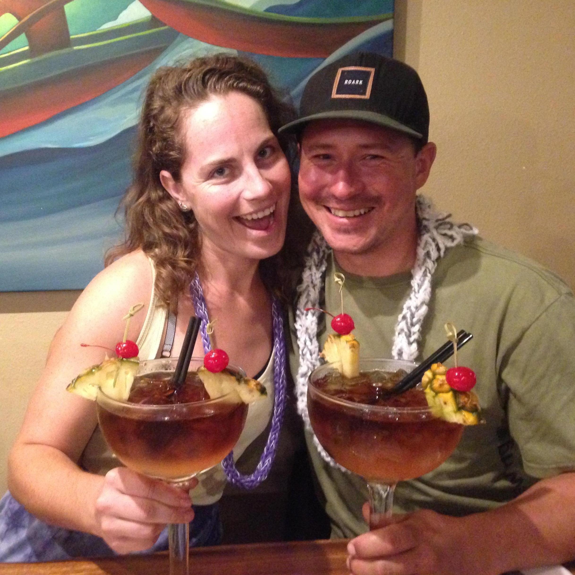Big 'ol drinks when we arrive in Oahu...nice!