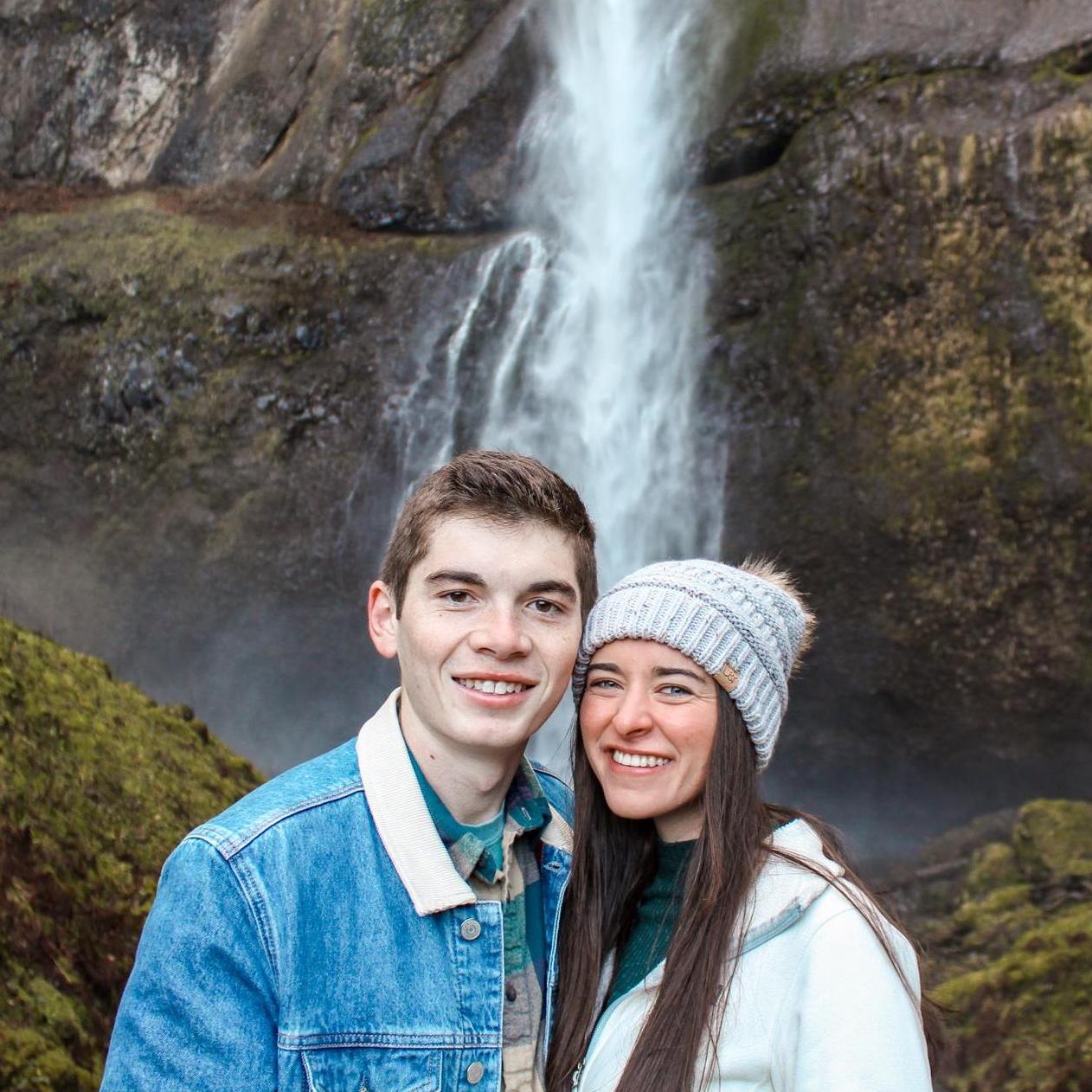 we like nature. Multnomah Falls, OR