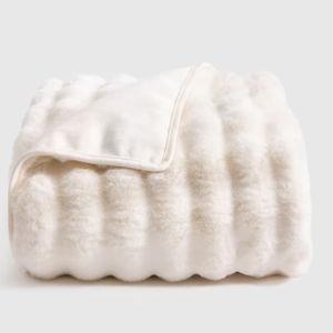 Ruched Faux Fur Throw - 60x80 - Snow
