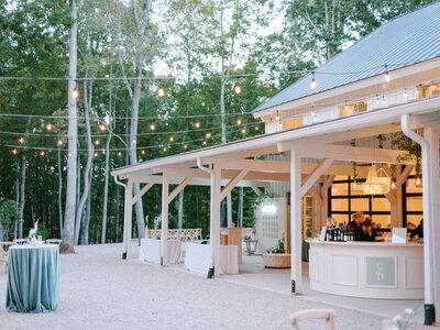 The Wedding Website of Cameron Beach and Will Close
