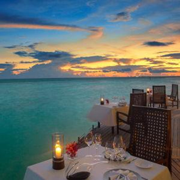 Dinner & Drinks Maldives
