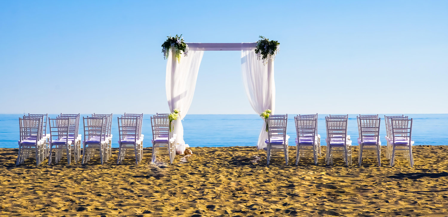 The Wedding Website of Diana Alarcon and Carlos Ponce