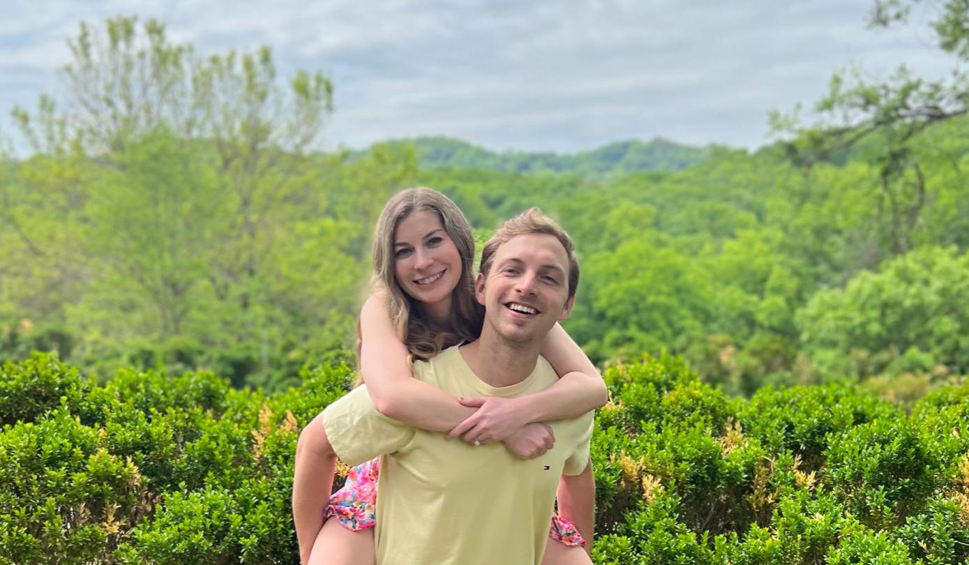 Courtney dela Houssaye and Chris Fontenot's Wedding site