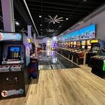 RETRO - Restaurant/Bar/Arcade/Rooftop