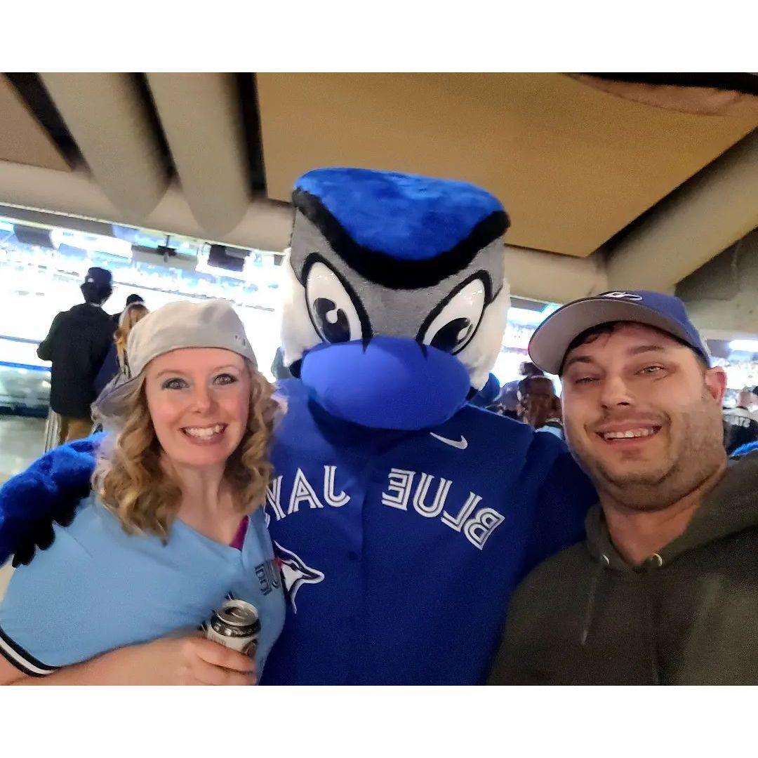 Gotta "USsie" with Ace!