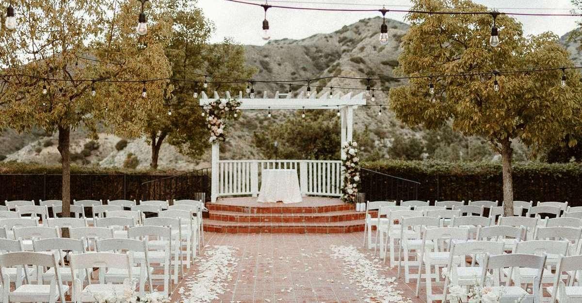 The Wedding Website of Emma Skinner and Matthew Crow