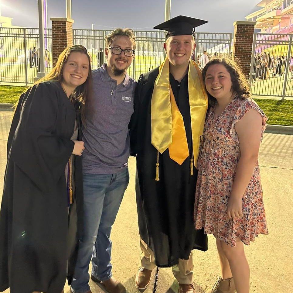 G's UMHB graduation with Britt (G's roommate) and Caroline
May 2023