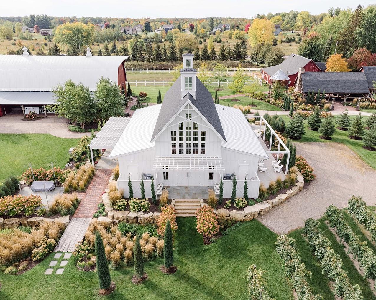 The Wedding Website of Makayla Weller and Aiden Marcoux
