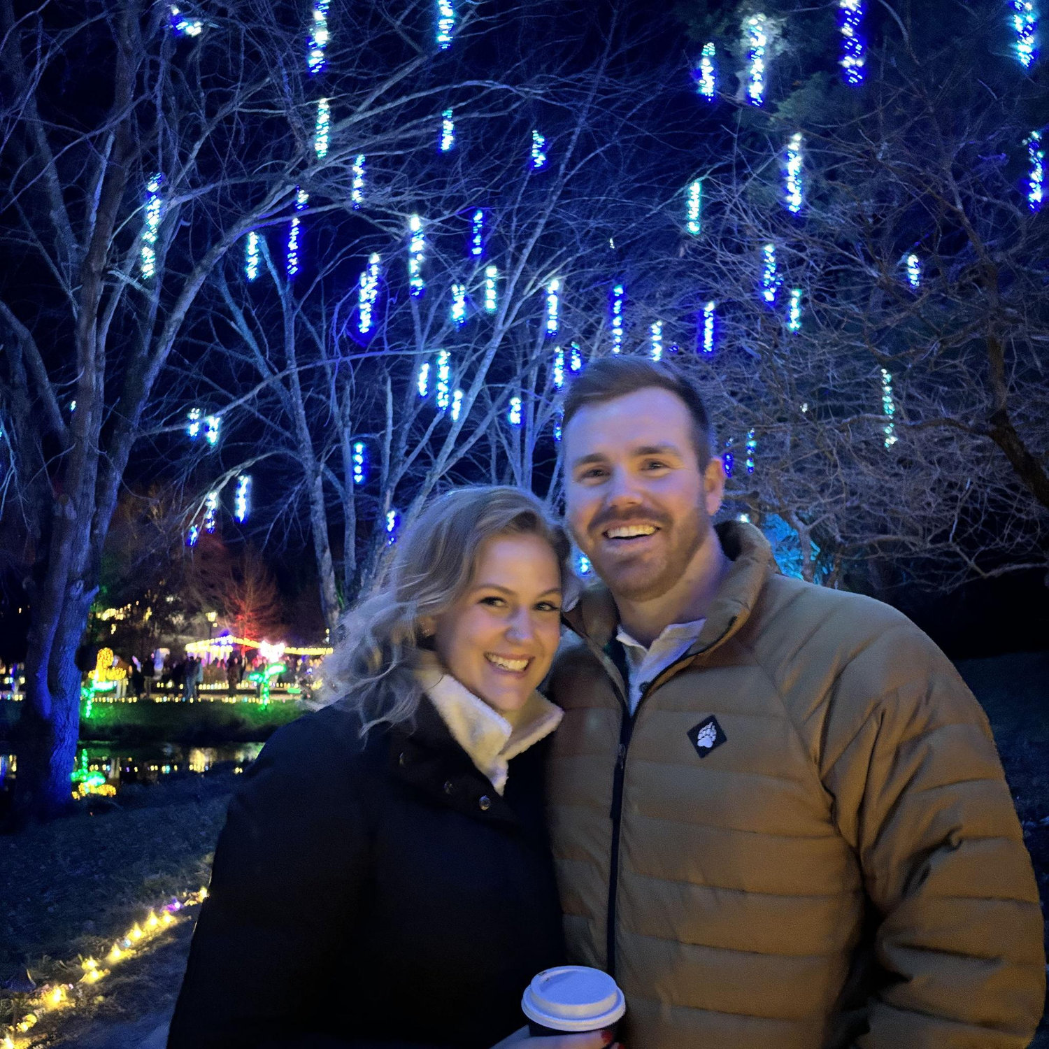 Christmas lights at Boars Head Inn