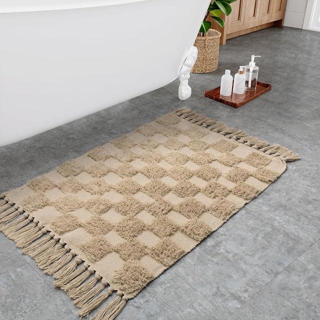 Lanffia Boho Bathroom Rug 2x3, Washable Checkered Bath Mat Tan Checkerboard Cotton Rug with Tassels Bohemian Kitchen Rug Farmhouse Entryway Rug for Bedroom/Laundry/Doorway/Porch