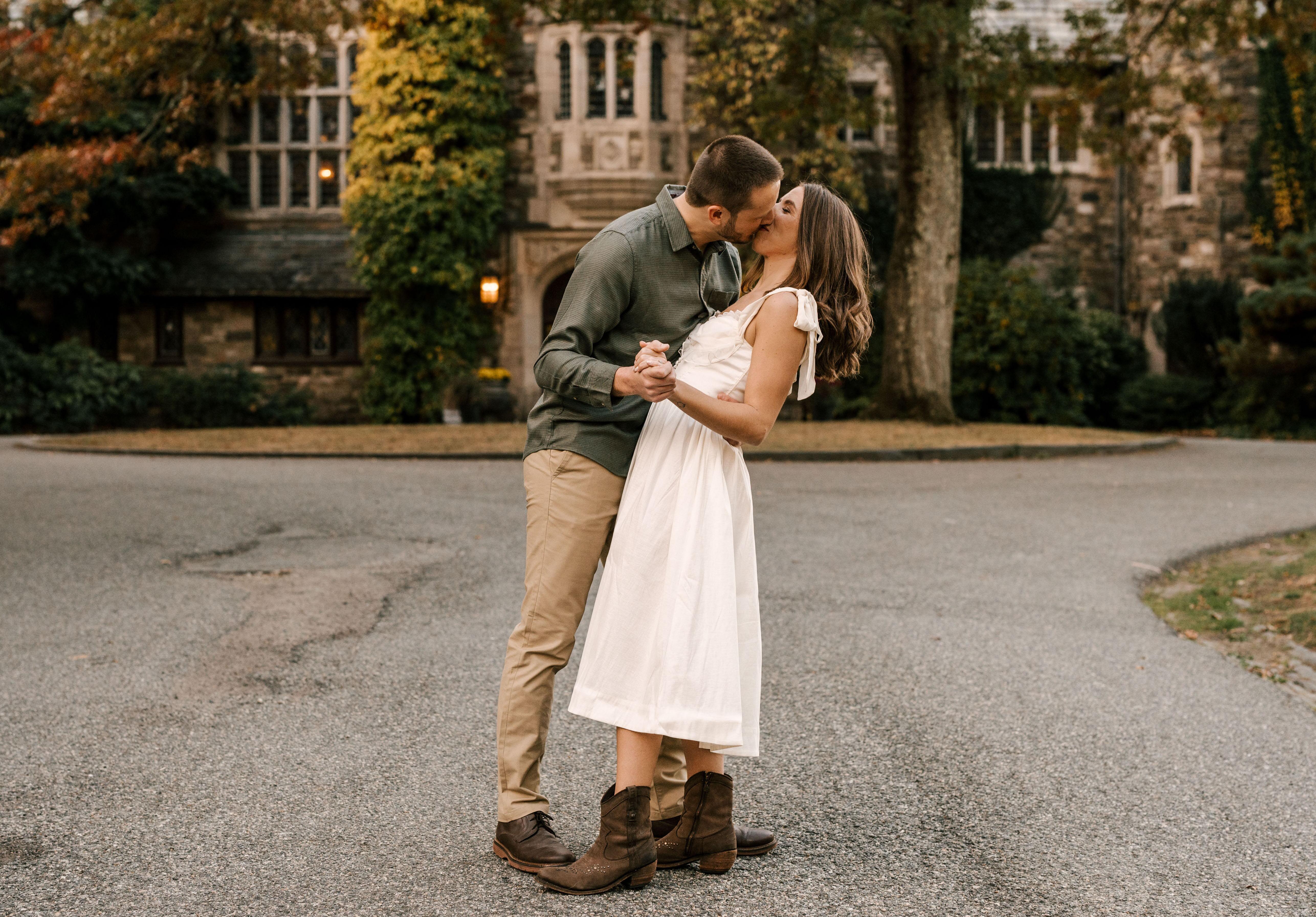 The Wedding Website of Jen O'Connor and Daniel Walsh