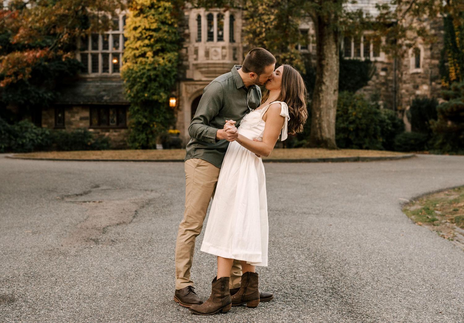 The Wedding Website of Jen O'Connor and Daniel Walsh