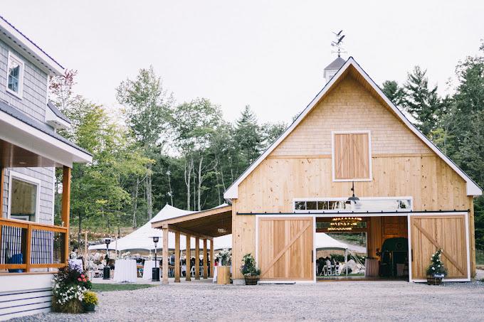 The Wedding Website of Lindsey Hodgkins and JB Mulvey