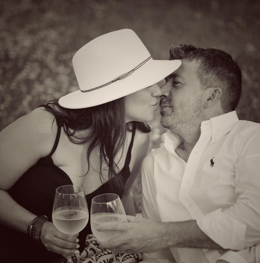 The Wedding Website of Jeannette Rossell and Martin Reyes