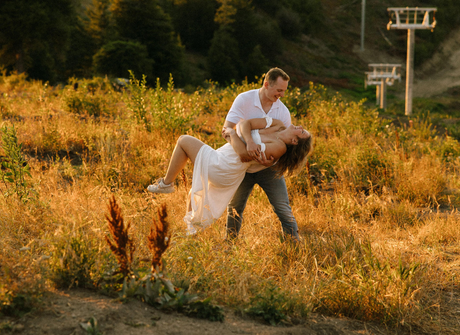 The Wedding Website of Jessica Deegan and Logan Wright
