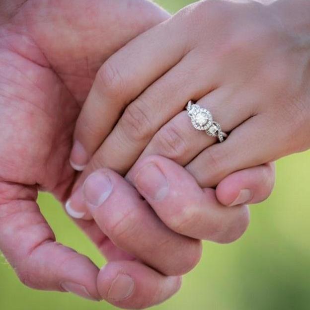 Engagement Photoshoot. Marble Falls, Texas. April, 2021