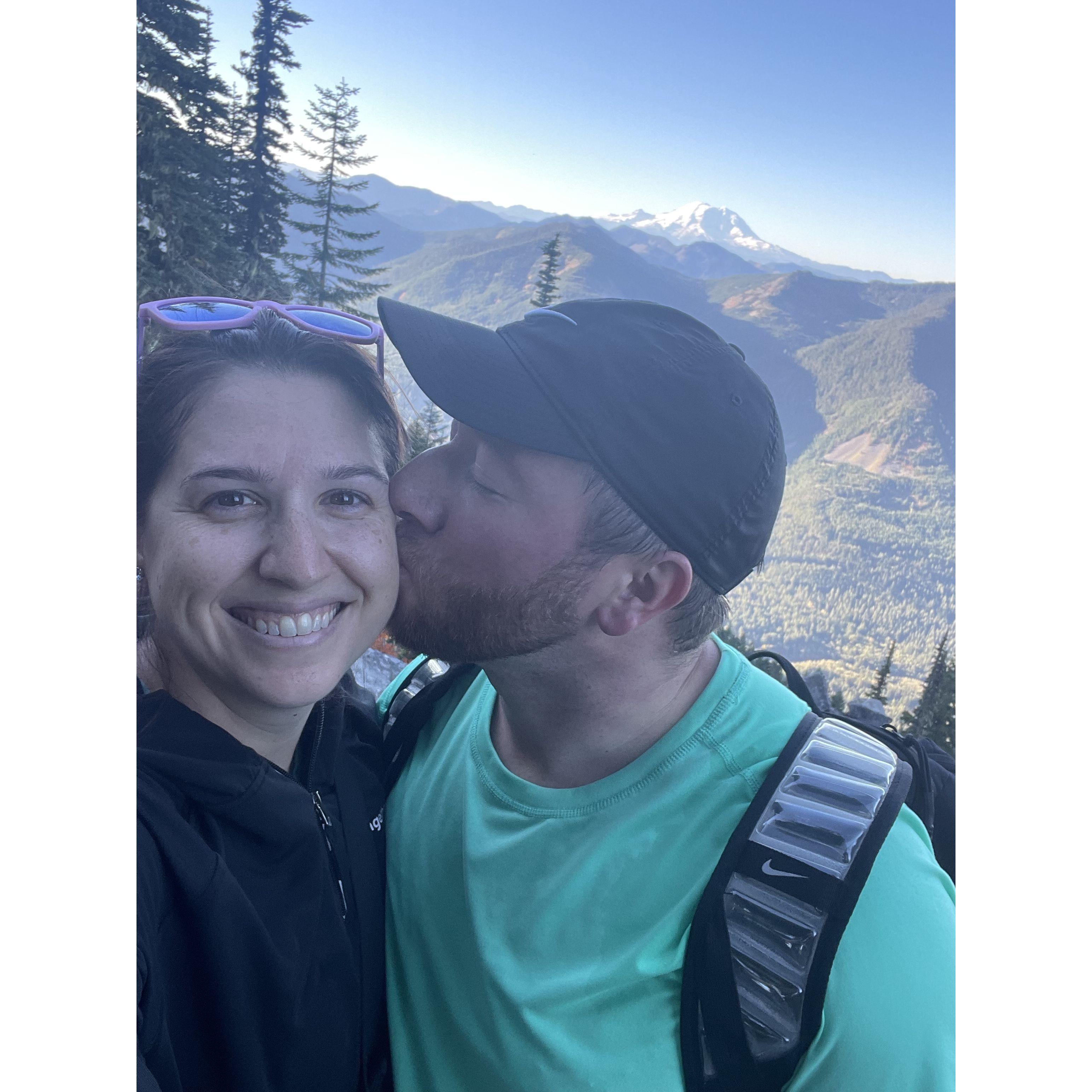 Beautiful fall hike with Rainier