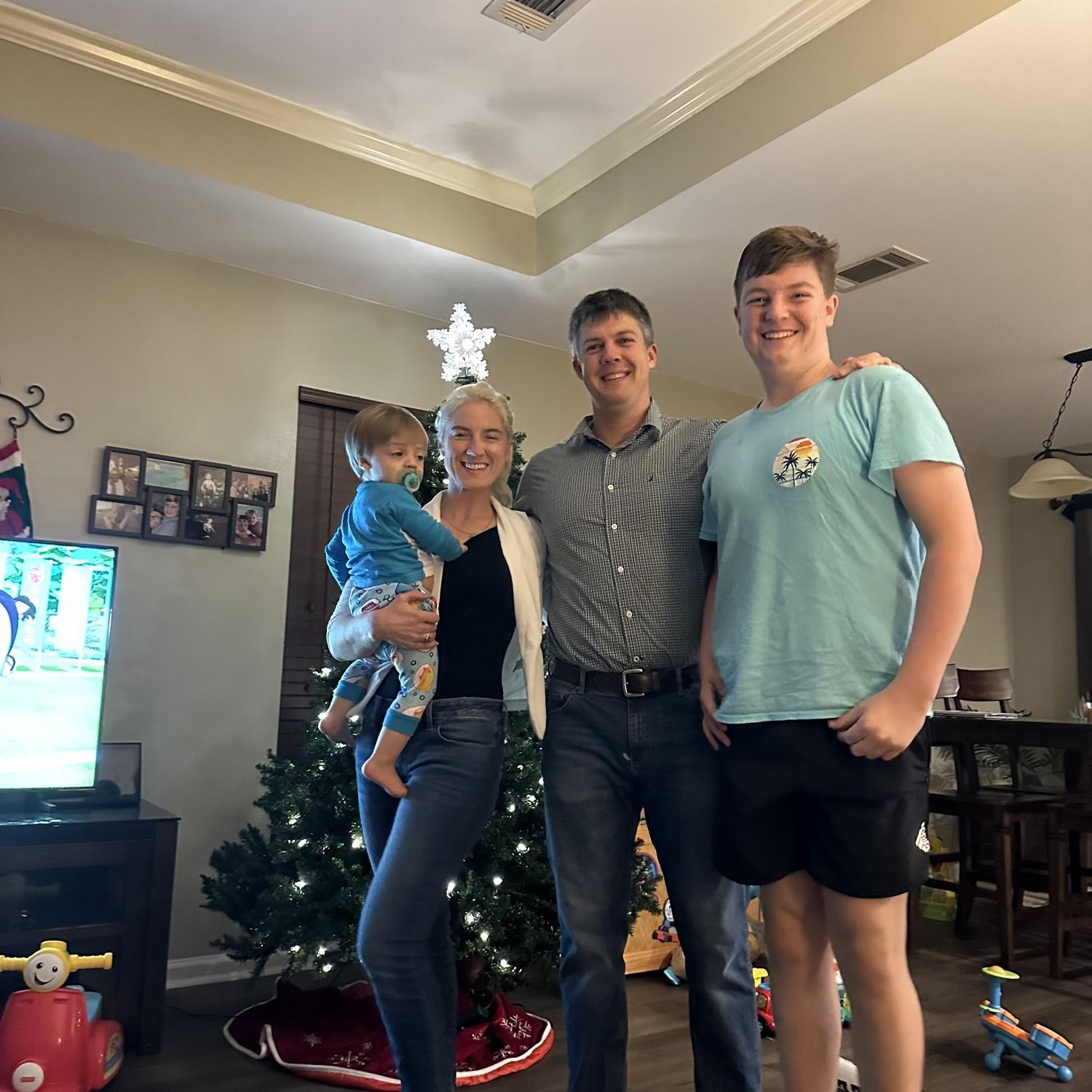 Christmas with Lukester and Pey 2021?2022? God I’m so bad with dates and photos