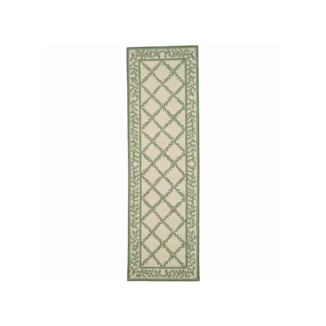 Chelsea HK230 Hand Hooked Runner Rug - Ivory/Light Green - 2'6"x8' - Safavieh.