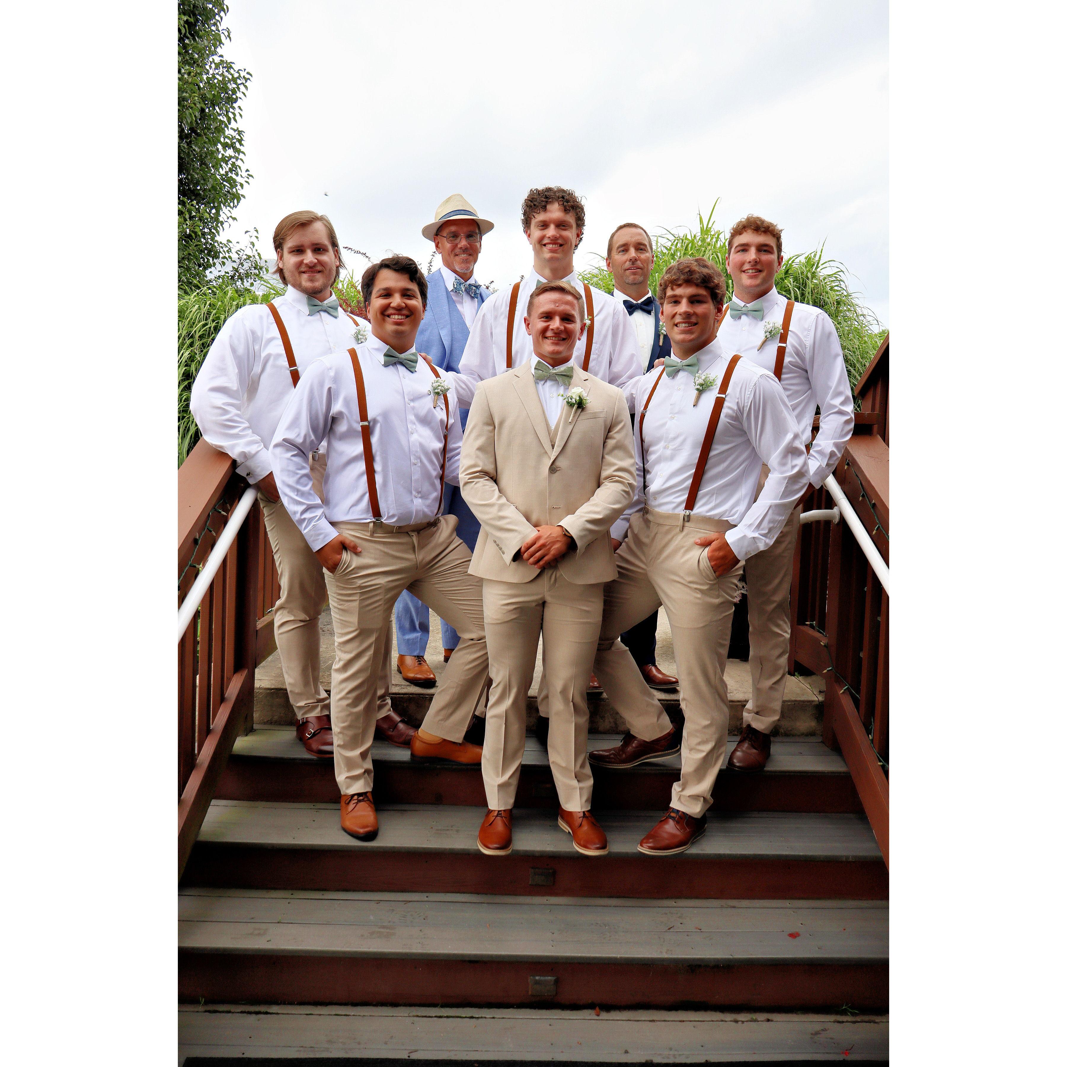 Groomsmen's Portraits - https://photos.app.goo.gl/EYdAxC9rrFjJAKS78