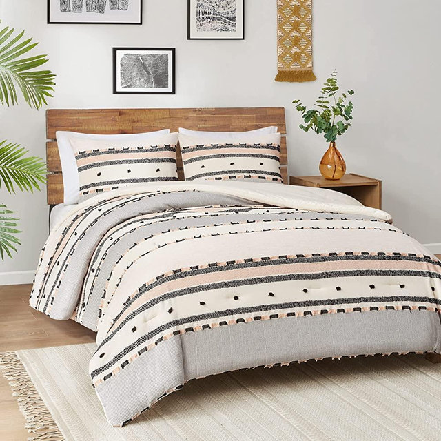 Hyde Lane Boho Queen Comforter Set, Modern Farmhouse Full Size Bedding, Cotton Top with Neutral Rustic Clipped Jacquard Stripes, Tufted Bed Sets, 3-Pieces Including Matching Pillow Shams (90" x 90")