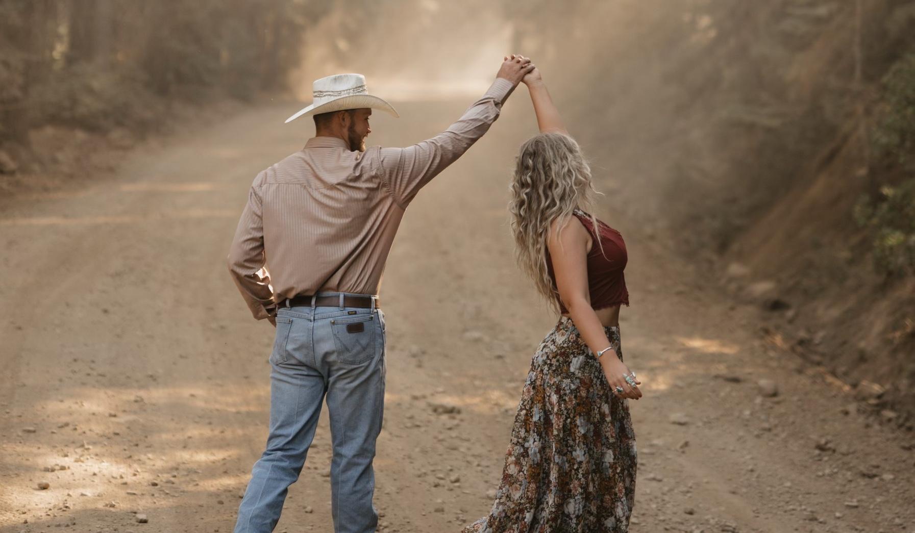 The Wedding Website of Gina Lockhart and Vincent Sanchez