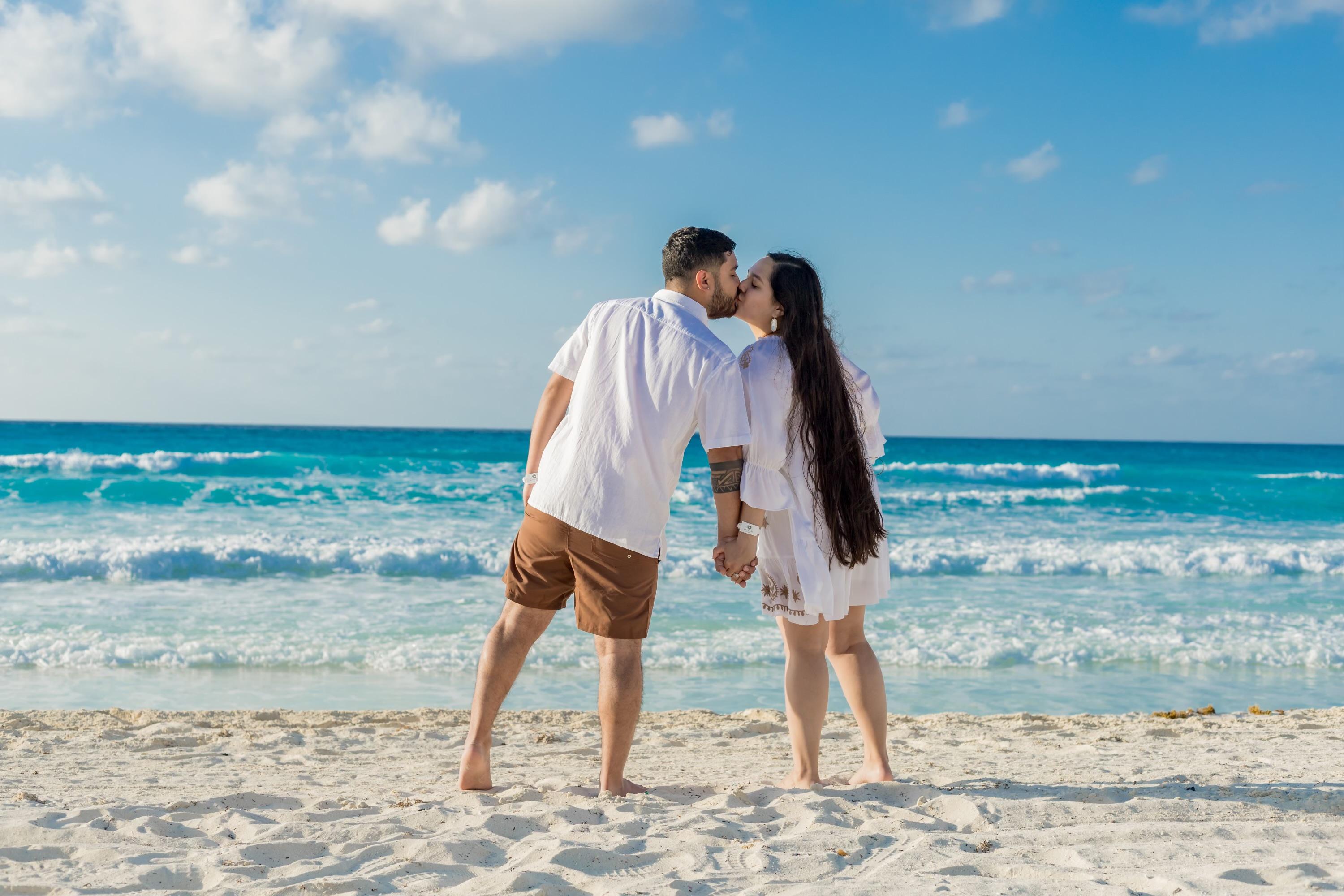 The Wedding Website of Lissette Marquez and Fernando Hernandez