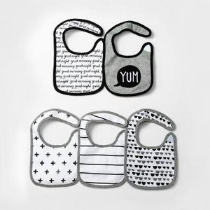 Baby 5pk Bibs Cloud Island™ - Black/White