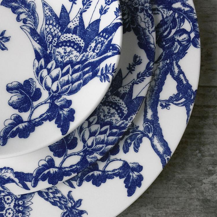 Tatara さん専用　ブルーフルーテッド フルレース 17cm 6枚セット Caskata, Arcadia Blue Rimmed Salad Plate | Zola