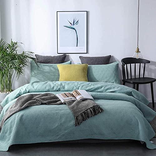 GOONE Light Weight Comforter Set for Summer, Ultra Quilt Set Soft Hypoallergenic Coverlet, Microfiber Bedspread 3 Piece Washed Comforter Cover Sets, Queen Size, Green,(Includes 1 Quilt, 7 Shams)