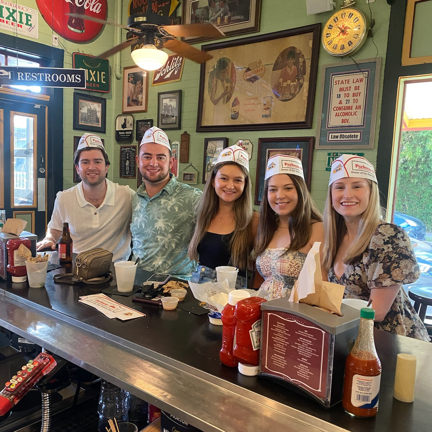 Our friend Sarah secured tickets to the Taylor swift concert in NOLA and while Sean wasn’t going to the concert and the 3 girls + Bobby were, he still came for the good food and bars :)