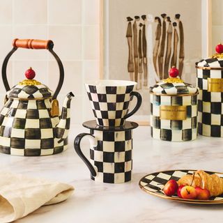 Courtly Check Stoneware Coffee Pour Over