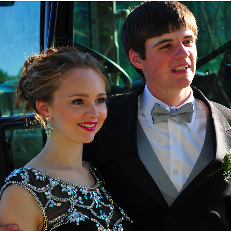 Maddie and Spencer famously sabotaged themselves from being nominated to Prom court by trying to get random people to vote for other random classmates. WHAT SHENAGINS THEY HAVE.