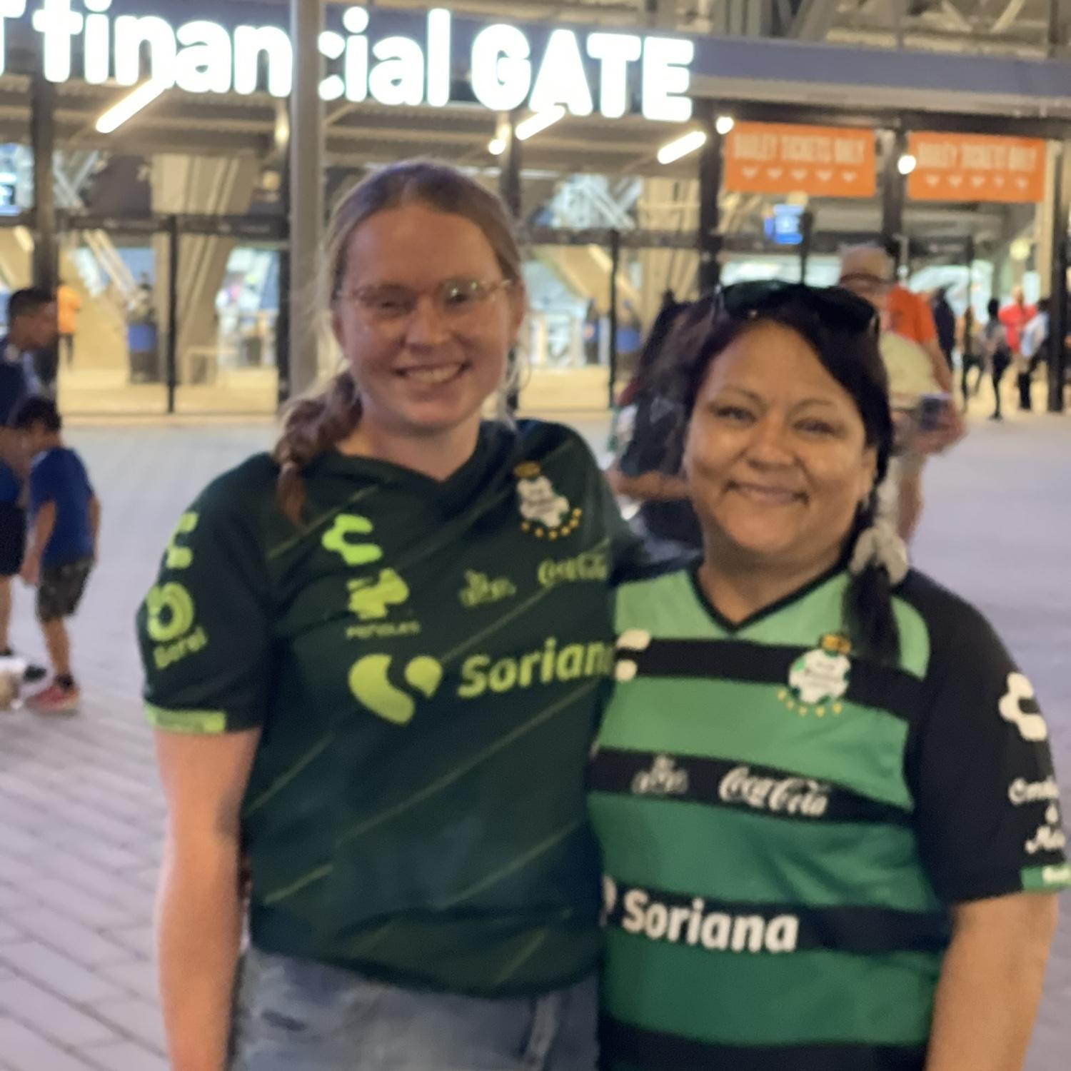 Javi's Mom and Kelsey!