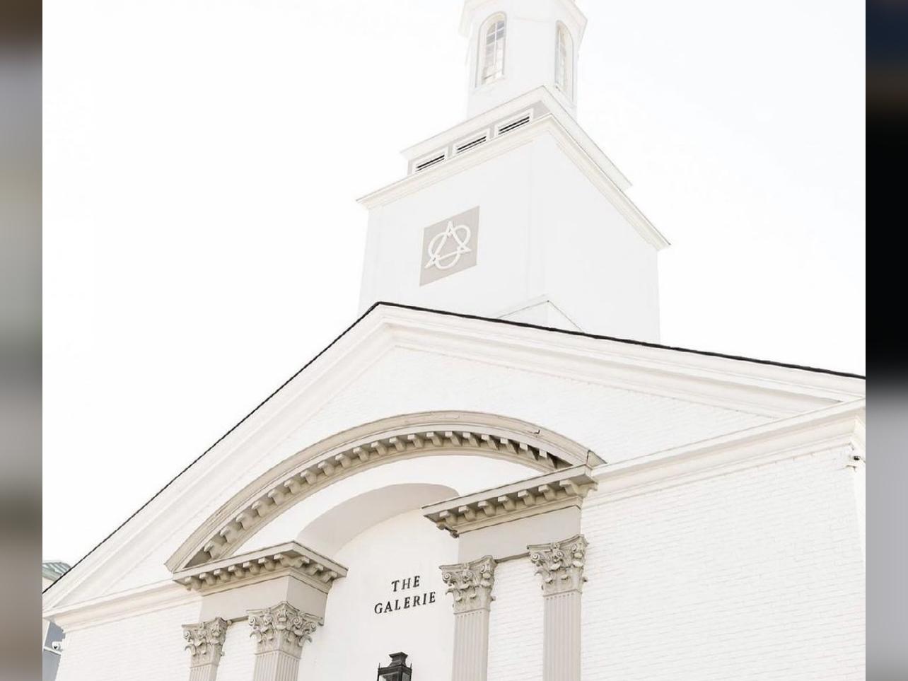 The Wedding Website of Cesalee Gerton and Javin Hamilton