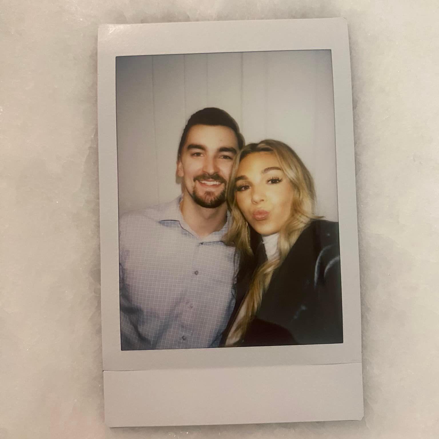 The night Zac told Amanda "I love you." NYE 2023