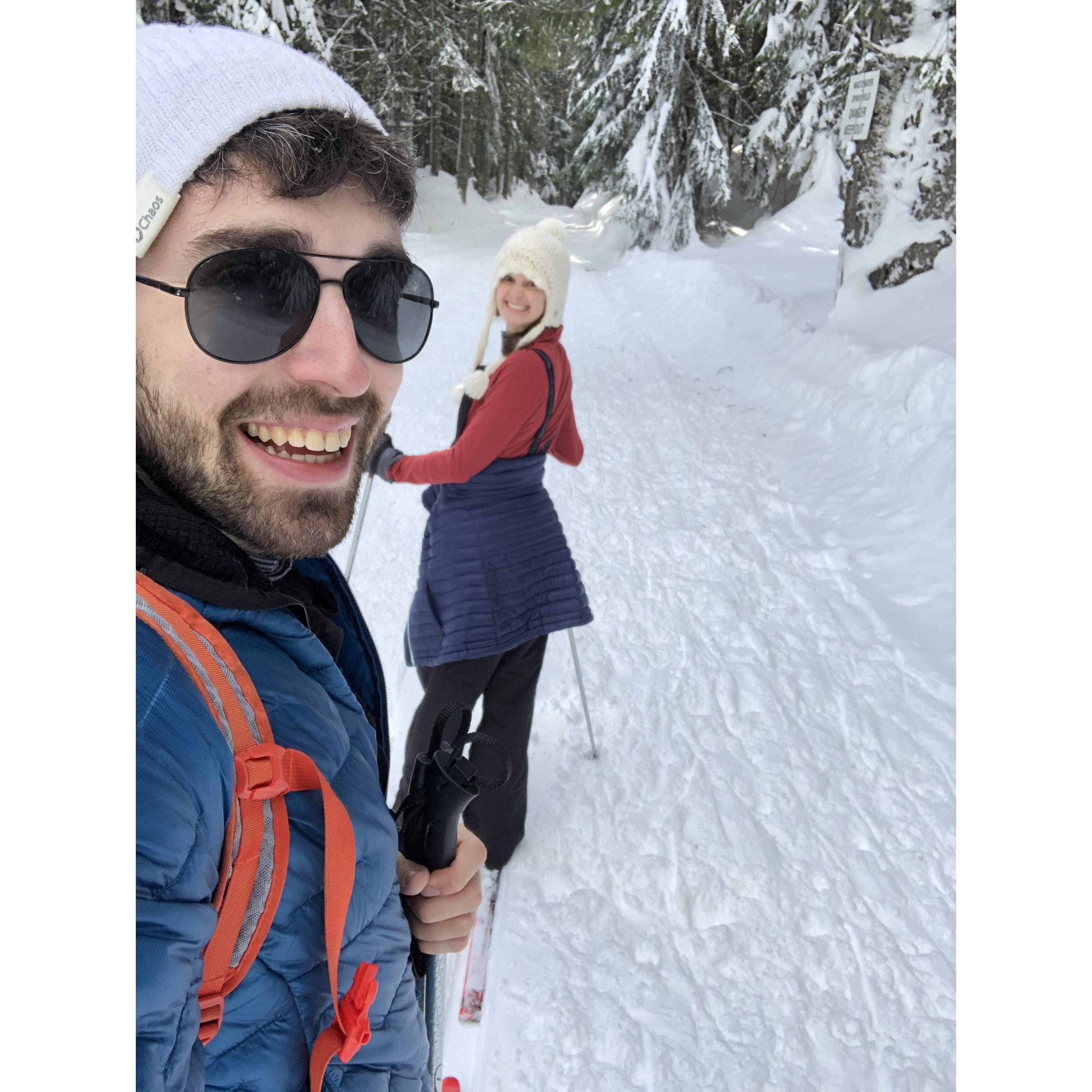 Cross-Country skiing adventure in Snoqualmie Pass