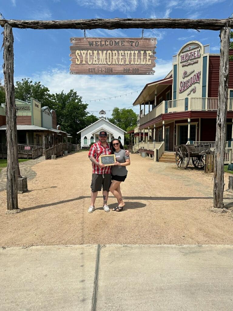 The Wedding Website of Christina Gonzales and Josh Moore