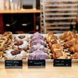 Val's Bakery